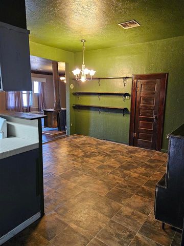 400 N 10th St, Frederick, OK 73542