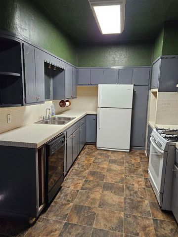 400 N 10th St, Frederick, OK 73542