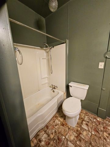 400 N 10th St, Frederick, OK 73542