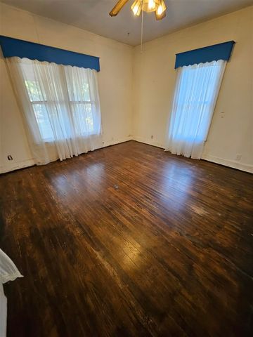 400 N 10th St, Frederick, OK 73542