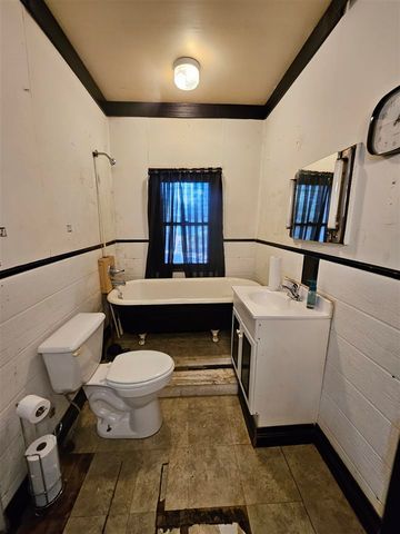 400 N 10th St, Frederick, OK 73542