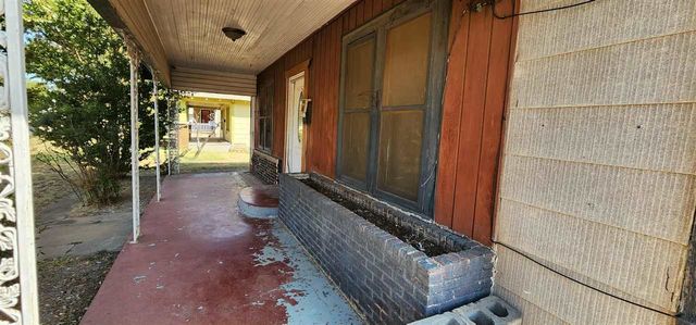 400 N 10th St, Frederick, OK 73542