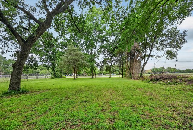10618 Bruton Road, Dallas, TX 75217