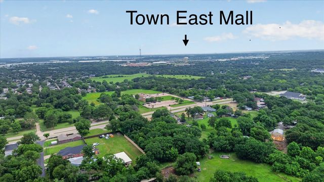 10618 Bruton Road, Dallas, TX 75217