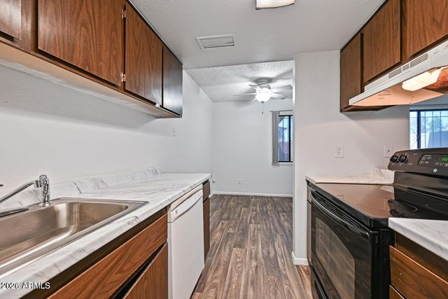 3959 W Palomino Road, Phoenix, AZ 85019