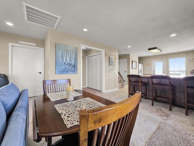 1301 N Monkhouse Drive, Crystal Beach, TX 77650