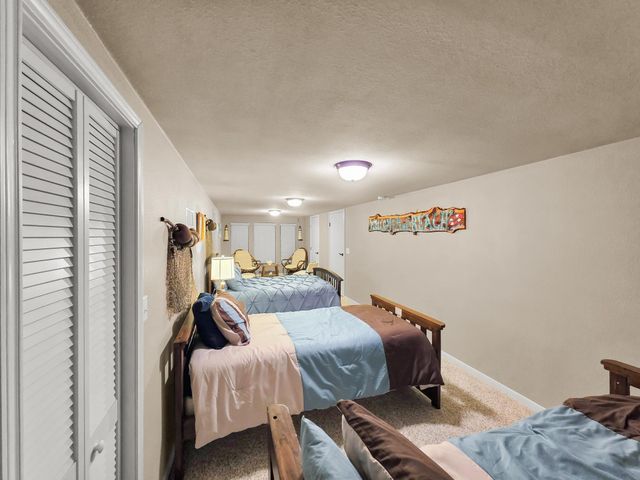 1301 N Monkhouse Drive, Crystal Beach, TX 77650