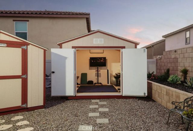 829 S Pine, Rialto, CA 92376