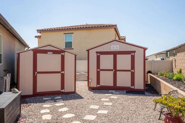 829 S Pine, Rialto, CA 92376