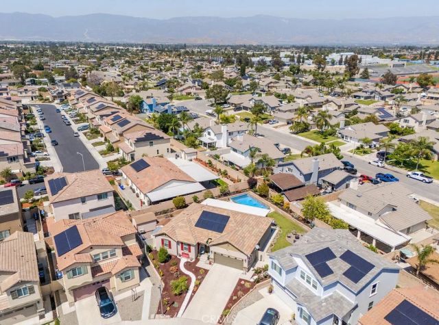 829 S Pine, Rialto, CA 92376