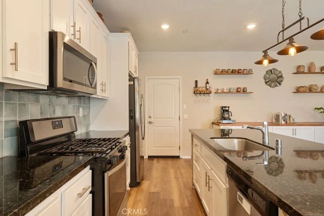 829 S Pine, Rialto, CA 92376
