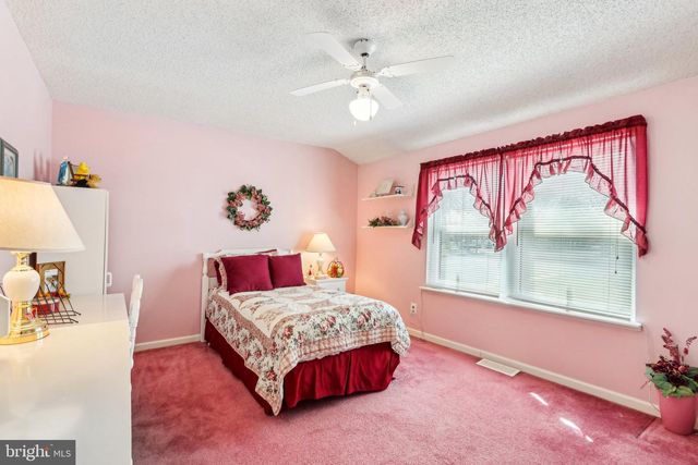 31 VILLA DR, Berlin, NJ 08009