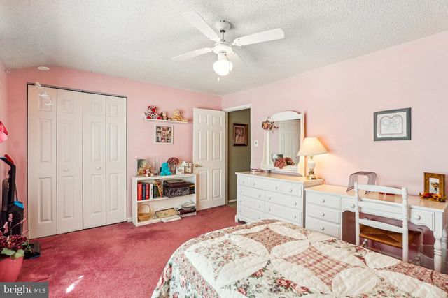 31 VILLA DR, Berlin, NJ 08009