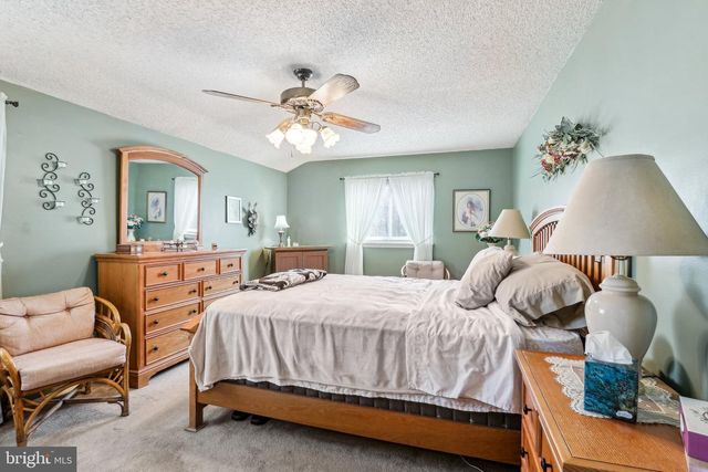 31 VILLA DR, Berlin, NJ 08009