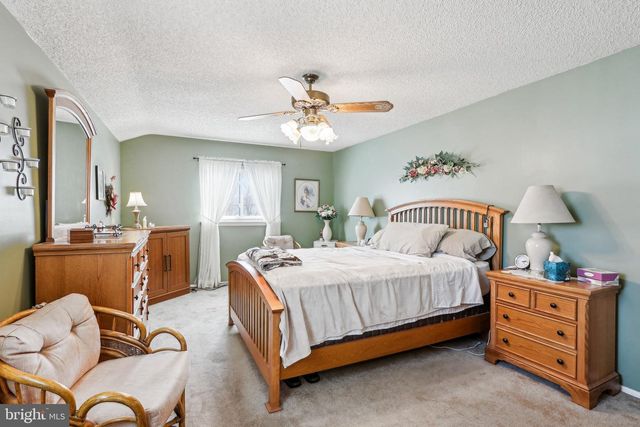 31 VILLA DR, Berlin, NJ 08009