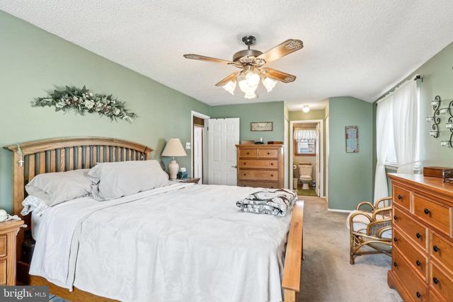 31 VILLA DR, Berlin, NJ 08009