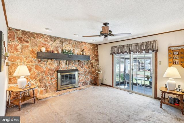 31 VILLA DR, Berlin, NJ 08009