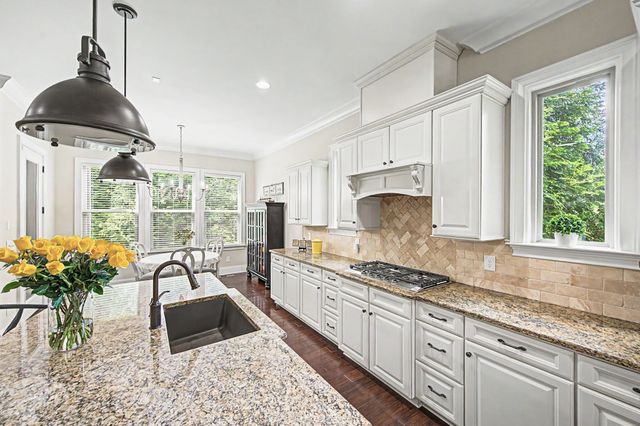 1198 Meadow Bridge Ln, Arrington, TN 37014