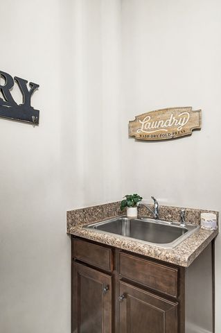 1198 Meadow Bridge Ln, Arrington, TN 37014