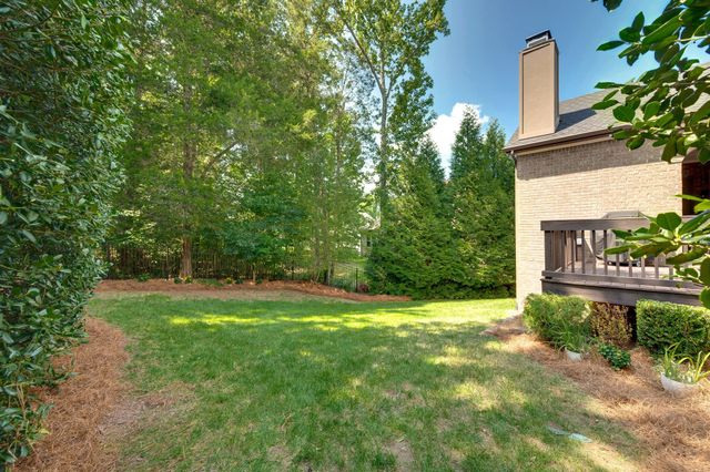 1198 Meadow Bridge Ln, Arrington, TN 37014