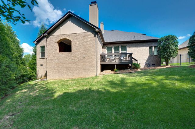 1198 Meadow Bridge Ln, Arrington, TN 37014