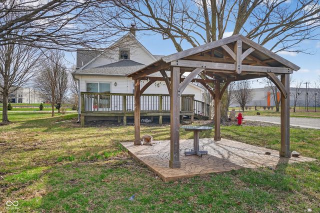 2440 N Buck Creek Road, Greenfield, IN 46140