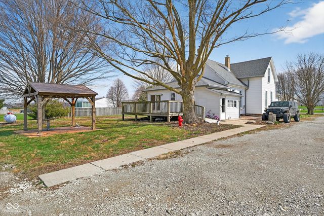 2440 N Buck Creek Road, Greenfield, IN 46140