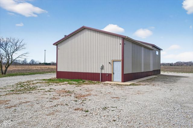 2440 N Buck Creek Road, Greenfield, IN 46140