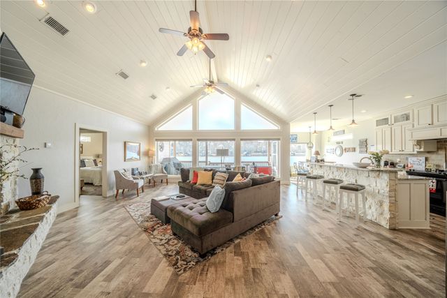 518 Whispering PIne Trail, Mount Vernon, TX 75494