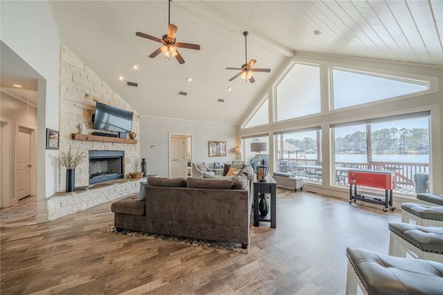 518 Whispering PIne Trail, Mount Vernon, TX 75494