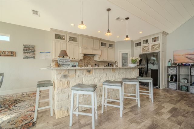 518 Whispering PIne Trail, Mount Vernon, TX 75494