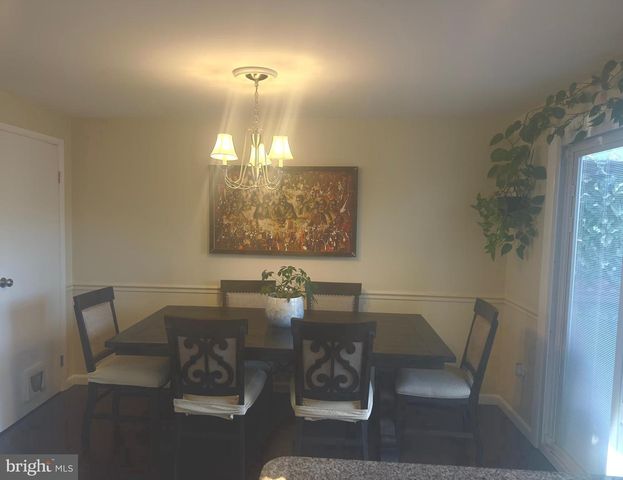 19829 WHEELWRIGHT DR, Gaithersburg, MD 20886