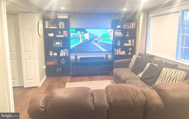 19829 WHEELWRIGHT DR, Gaithersburg, MD 20886