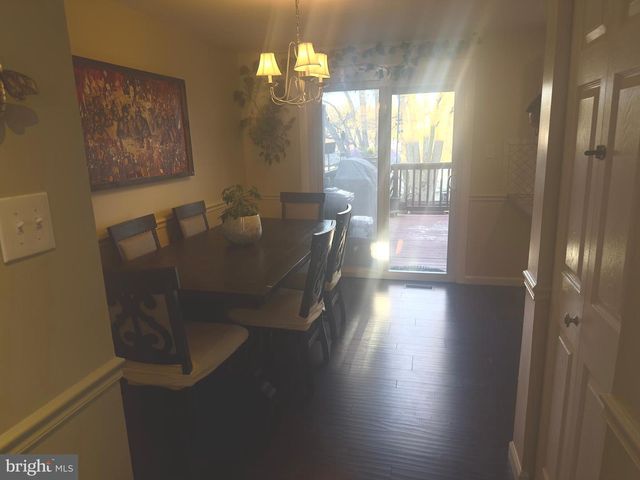 19829 WHEELWRIGHT DR, Gaithersburg, MD 20886