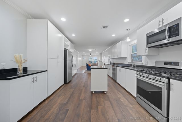 1135 S Lewis Place, Tulsa, OK 74104