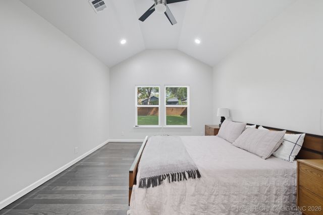 1135 S Lewis Place, Tulsa, OK 74104