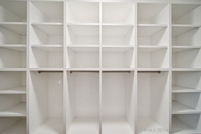 1135 S Lewis Place, Tulsa, OK 74104