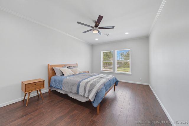 1135 S Lewis Place, Tulsa, OK 74104