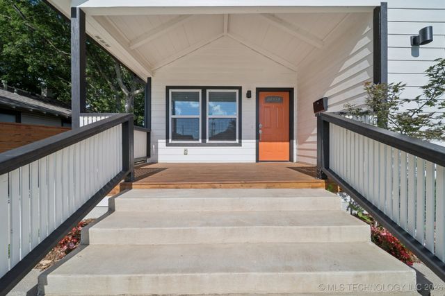 1135 S Lewis Place, Tulsa, OK 74104