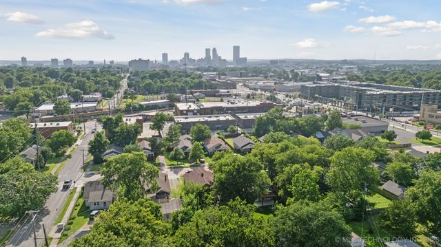 1135 S Lewis Place, Tulsa, OK 74104