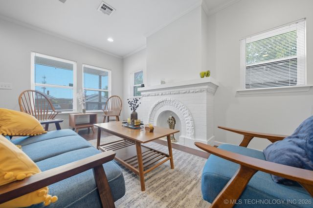 1135 S Lewis Place, Tulsa, OK 74104