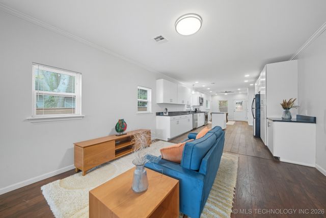 1135 S Lewis Place, Tulsa, OK 74104