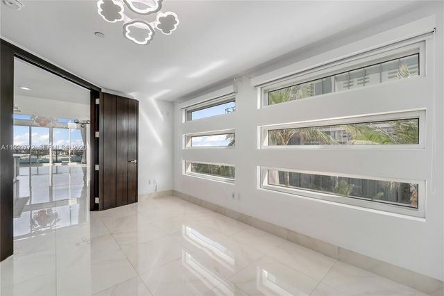 1040 Biscayne Blvd 1001, Miami, FL 33132