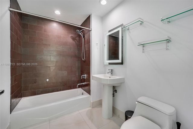 1040 Biscayne Blvd 1001, Miami, FL 33132