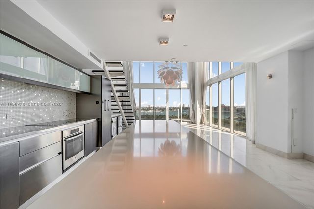 1040 Biscayne Blvd 1001, Miami, FL 33132