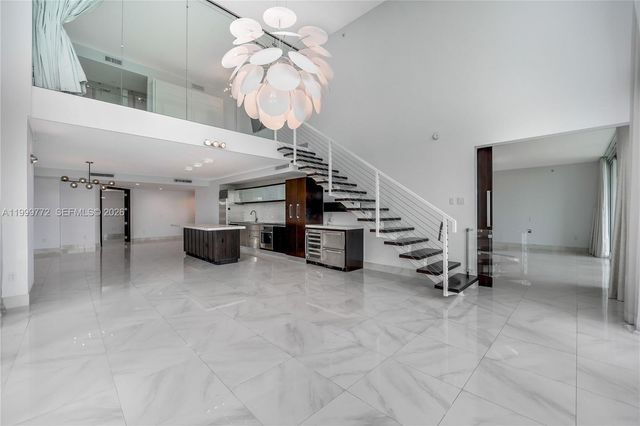 1040 Biscayne Blvd 1001, Miami, FL 33132