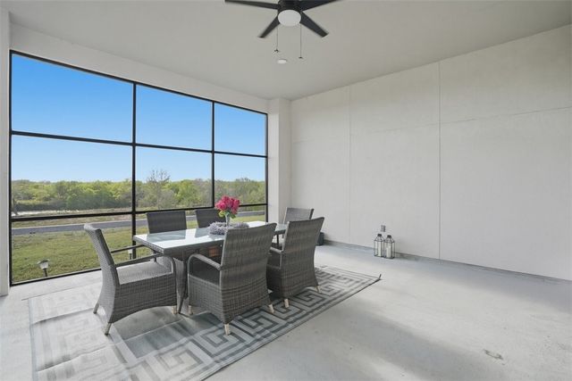 4033 Ranch Lake Dr, Corpus Christi, TX 78413