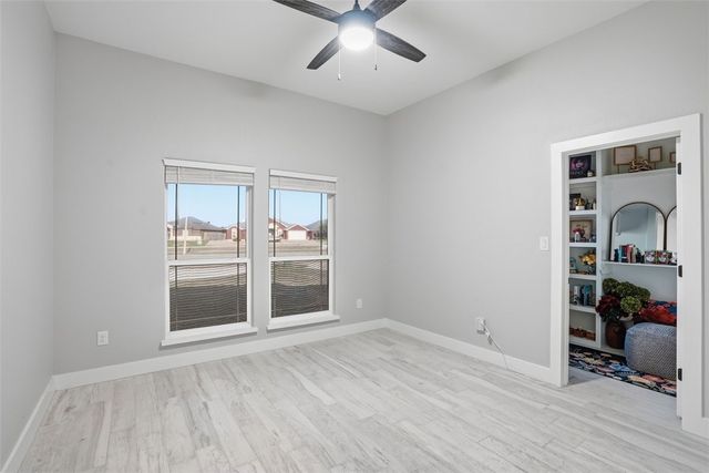 4033 Ranch Lake Dr, Corpus Christi, TX 78413