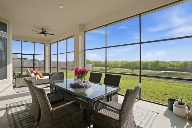 4033 Ranch Lake Dr, Corpus Christi, TX 78413