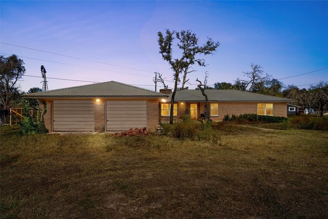 12218 W Adams Avenue, Belton, TX 76513